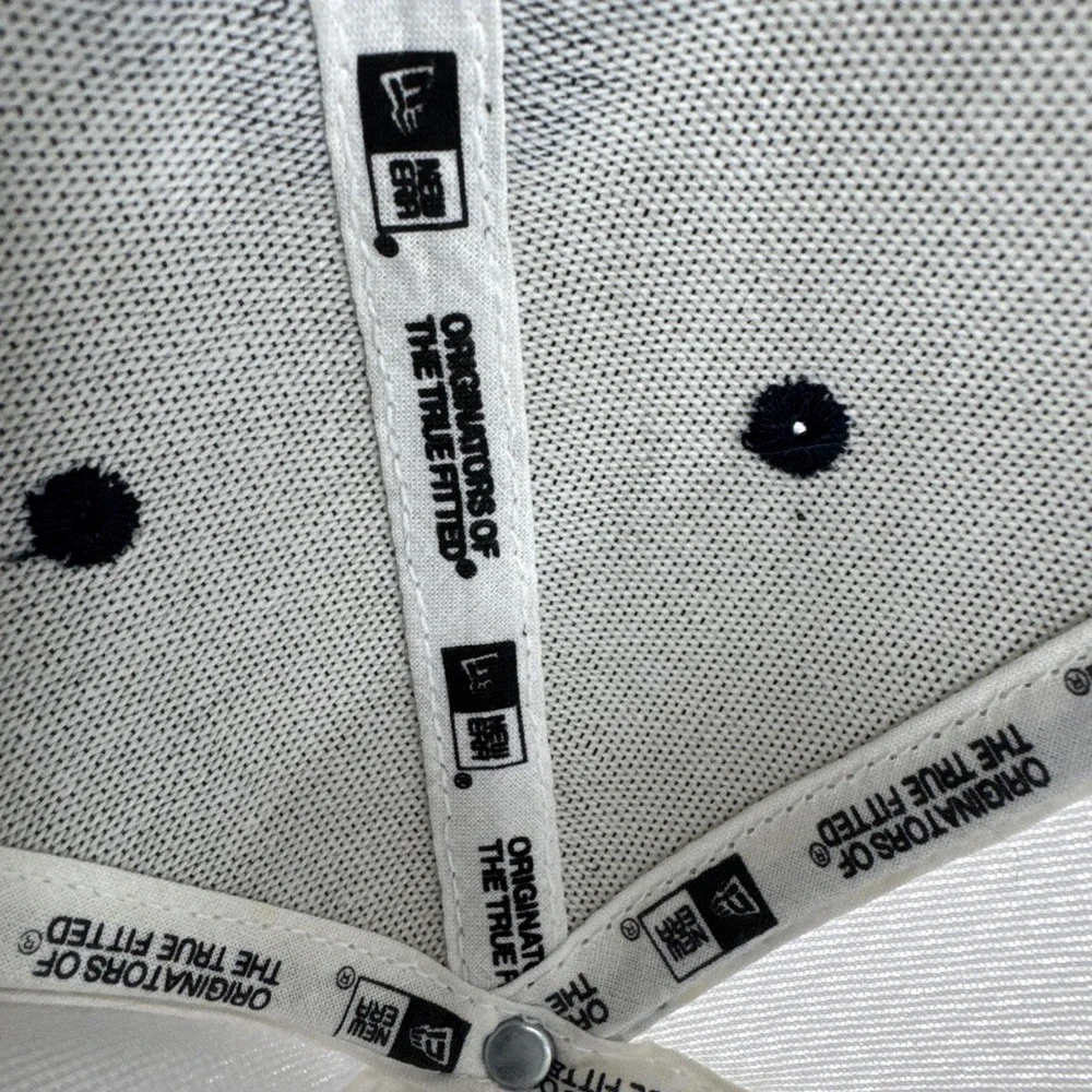 NY Yankees New Era Hat Rope Outline Med/LG - Picture 7 of 7